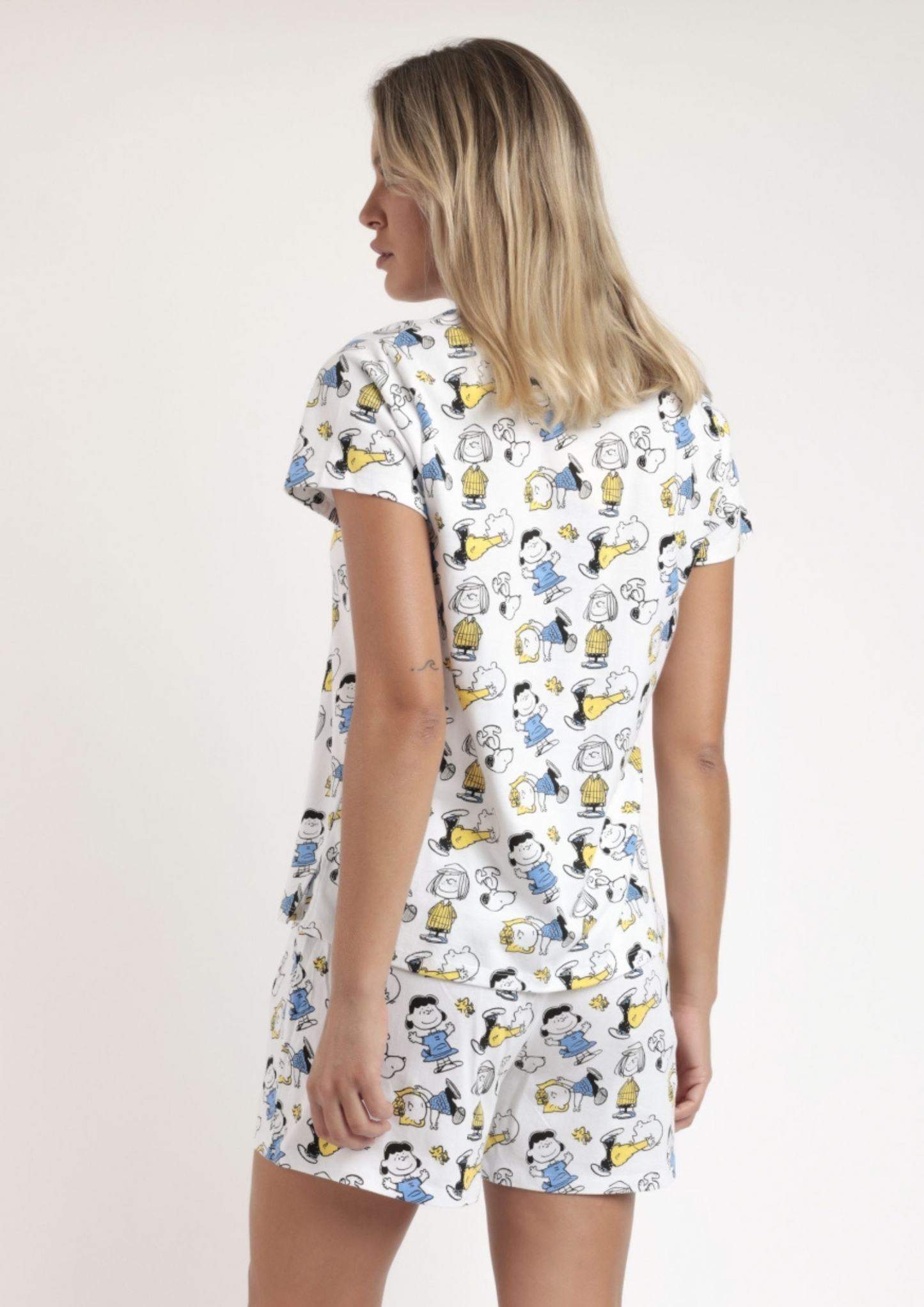 PIJAMA MANGA CORTA SNOOPY PARTY & FRIENDS