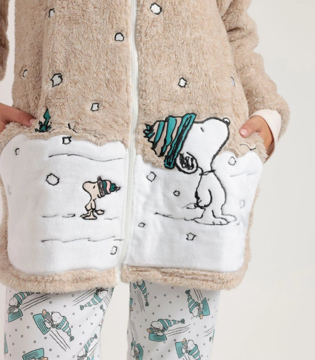 BATA LET IT SNOW SNOOPY PARA MUJER