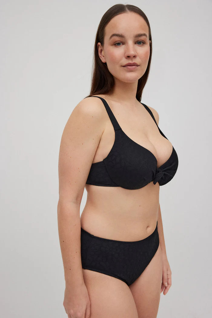 BIKINI CON ARO Y FOAM BRAGUITA DE COBERTURA TOTAL