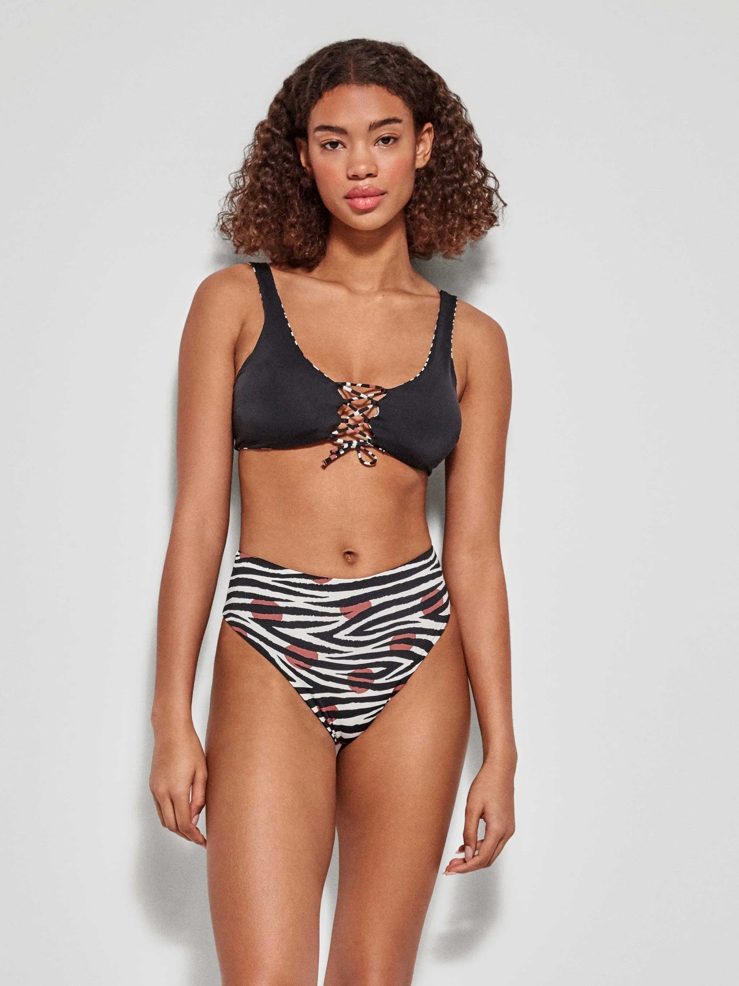 BIKINI REVERSIBLE SIN ARO BRASILEÑA ALTA SAVANNAH