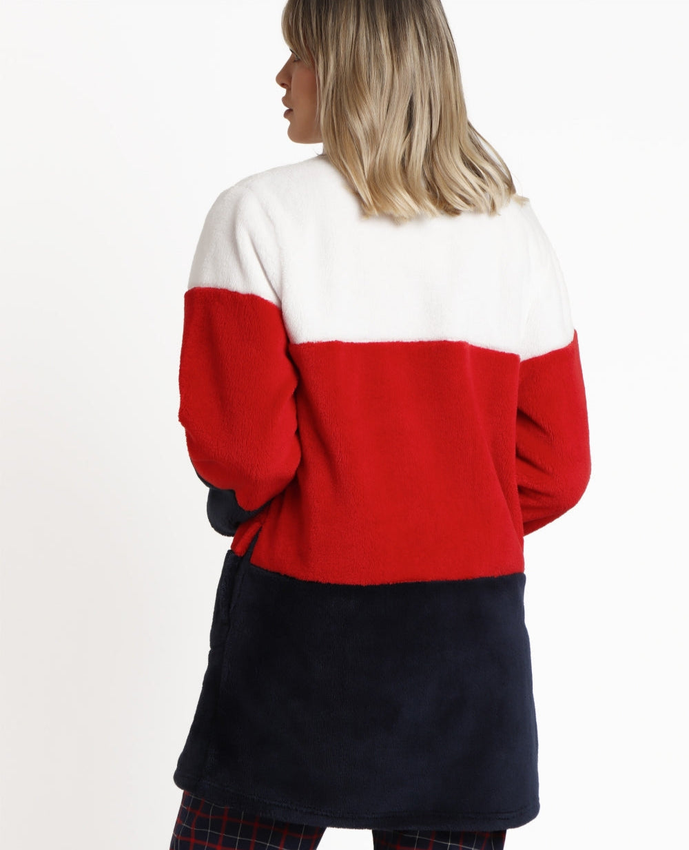 BATA MANGA LARGA CALENTITA COLD SNOOPY PARA MUJER