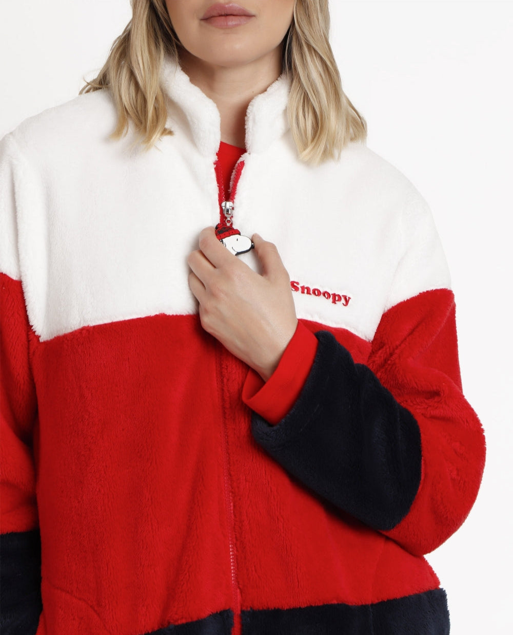 BATA MANGA LARGA CALENTITA COLD SNOOPY PARA MUJER