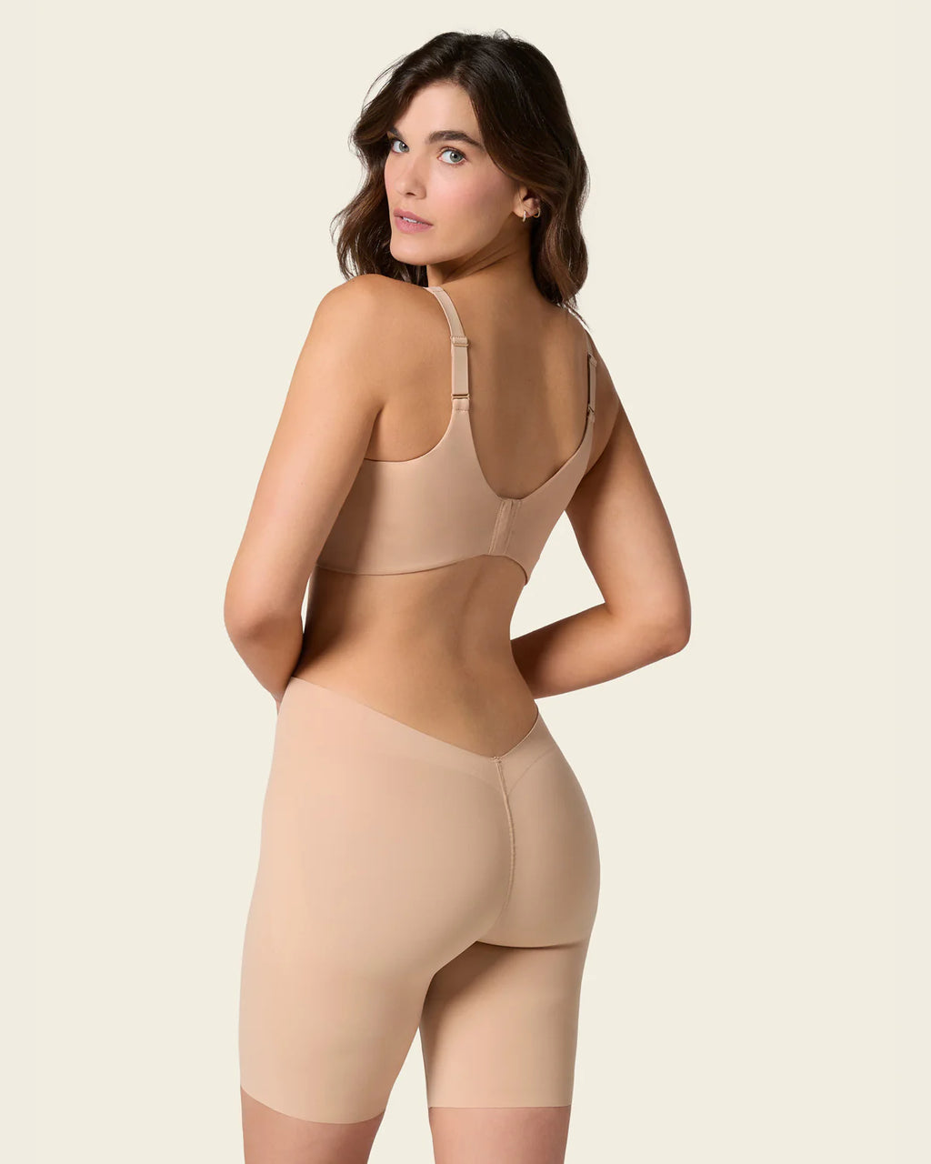SHORT DE COMPRESION EFECTO INVISIBLE ESPALDA EN U 92063
