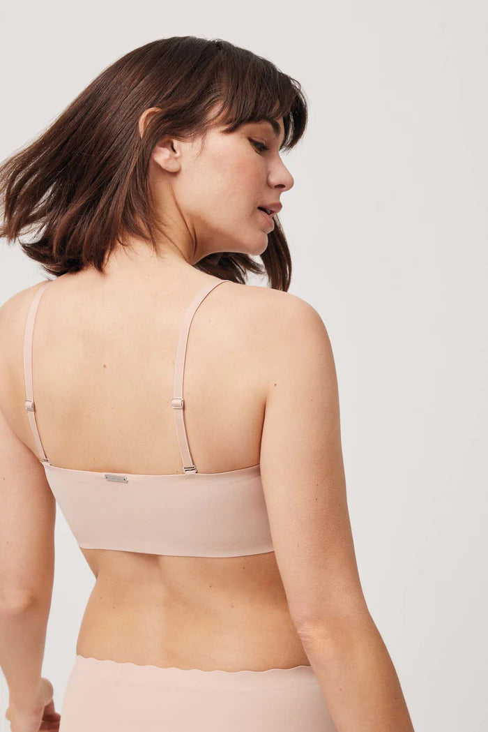 BANDEAU CON RELLENO LIGERO Y TIRANTES REMOVIBLES