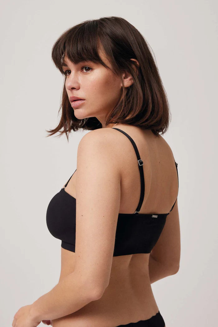 BANDEAU CON RELLENO LIGERO Y TIRANTES REMOVIBLES