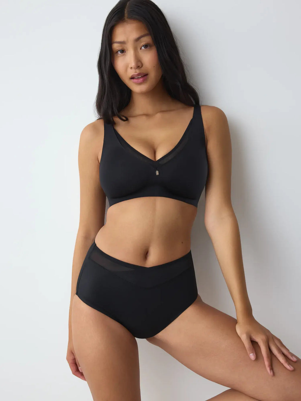 SUJETADOR REDUCTOR SIN ARO NI RELLENO TRUE SHAPE SENSATION N01