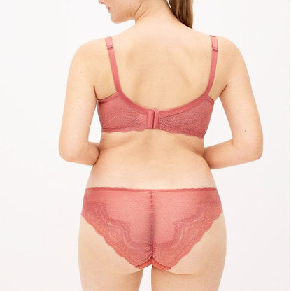 CONJUNTO SUJETADOR CON ARO CON RELLENO Y BRAGA MIDI