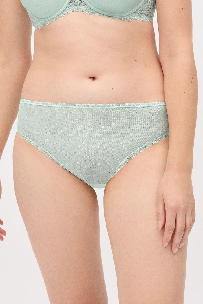CONJUNTO SUJETADOR CON ARO CON RELLENO Y BRAGA MIDI