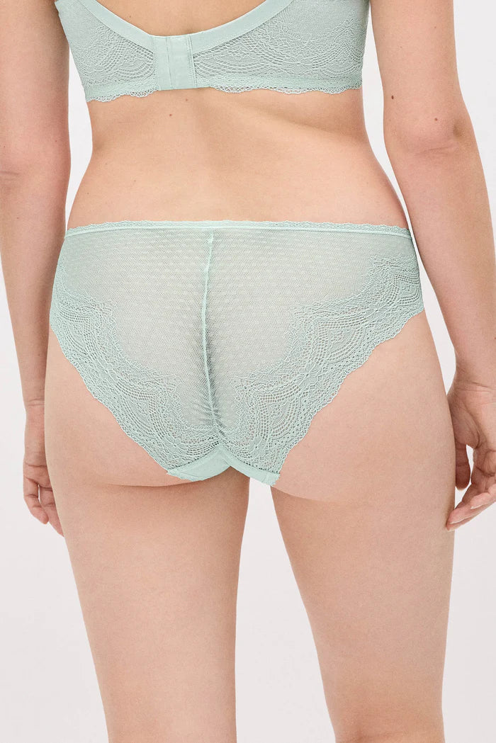 CONJUNTO SUJETADOR CON ARO CON RELLENO Y BRAGA MIDI
