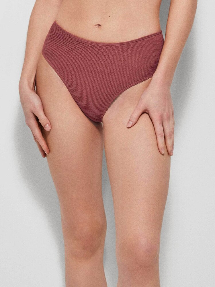 BIKINI TOP SIN ARO NI RELLENO BRAGA ALTA TEJIDO ONDULADO