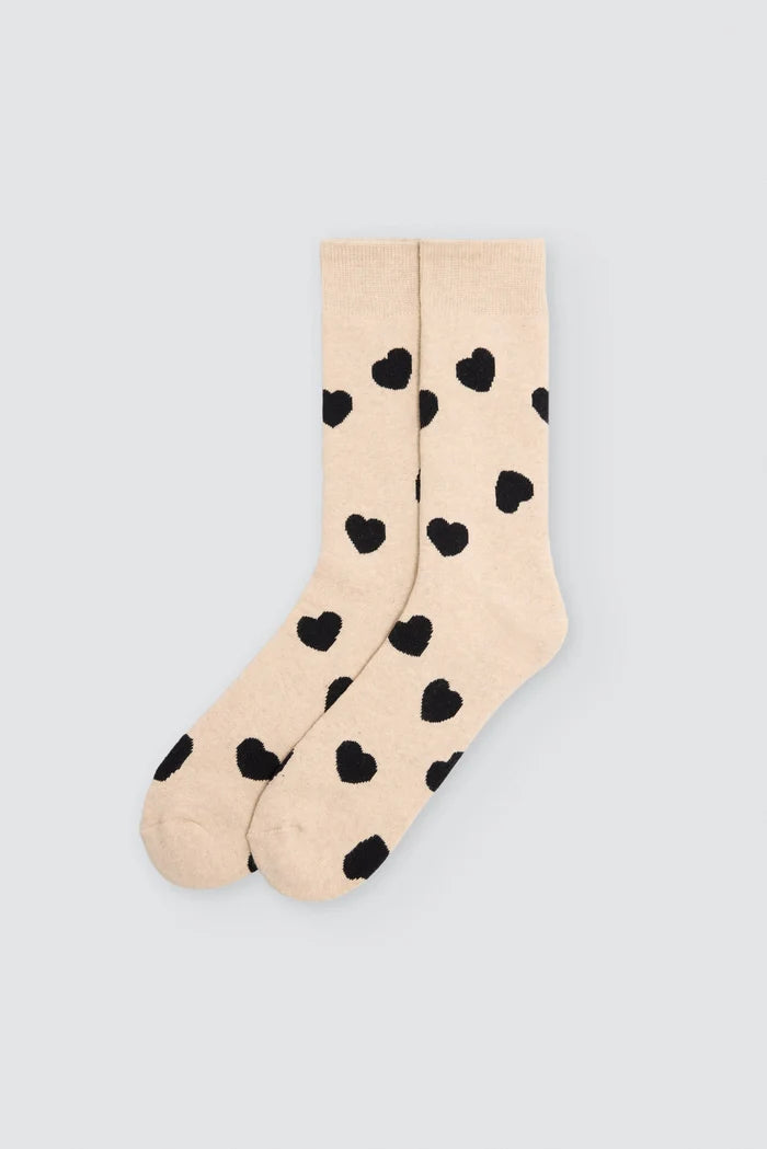 Calcetines térmicos mujer beige con corazones negros