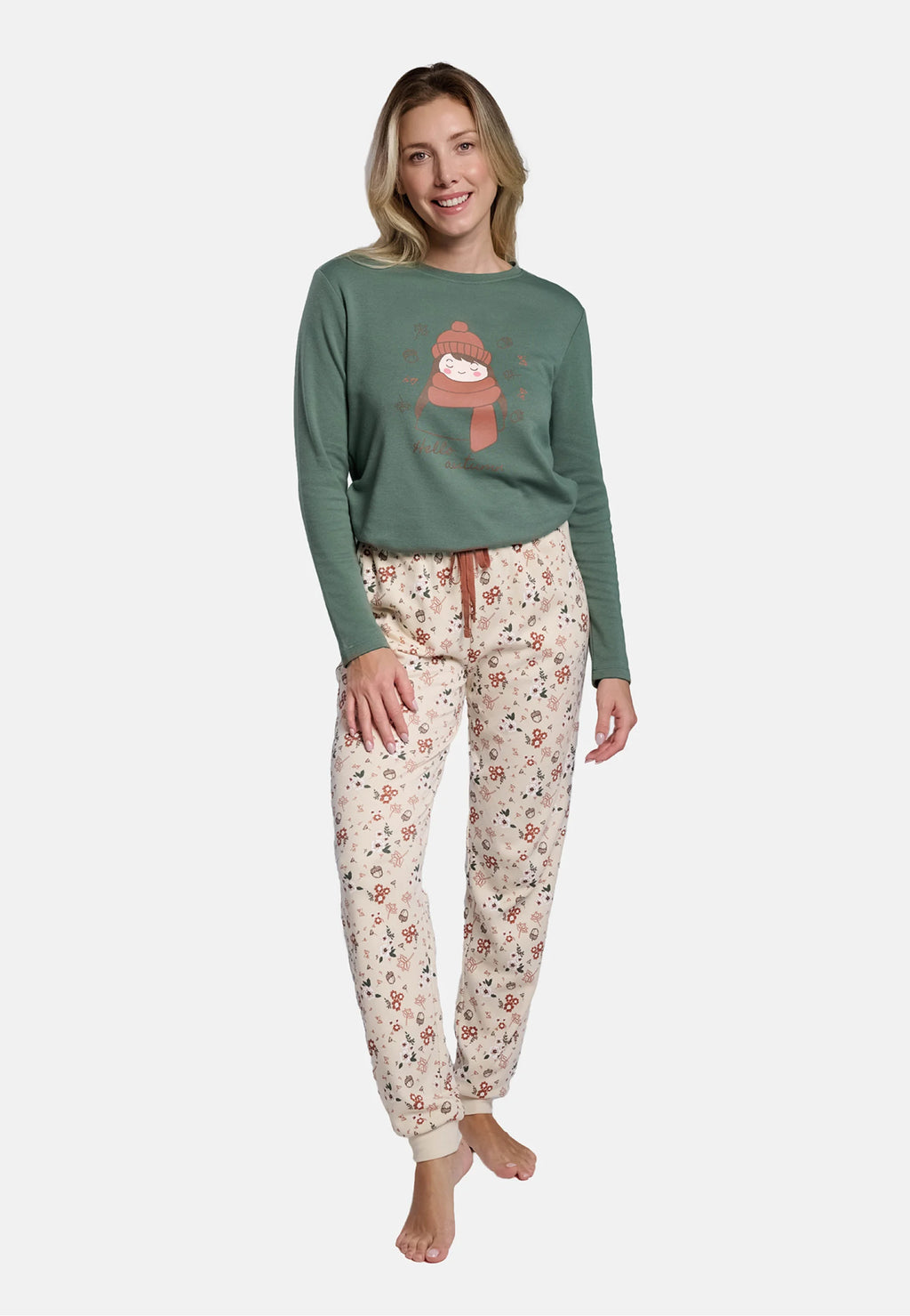 Pijama de mujer manga larga Hello Autumn verde con pantalón estampado