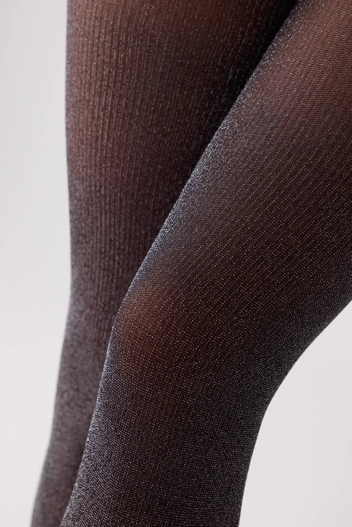 Panty negro con brillo 20 deniers