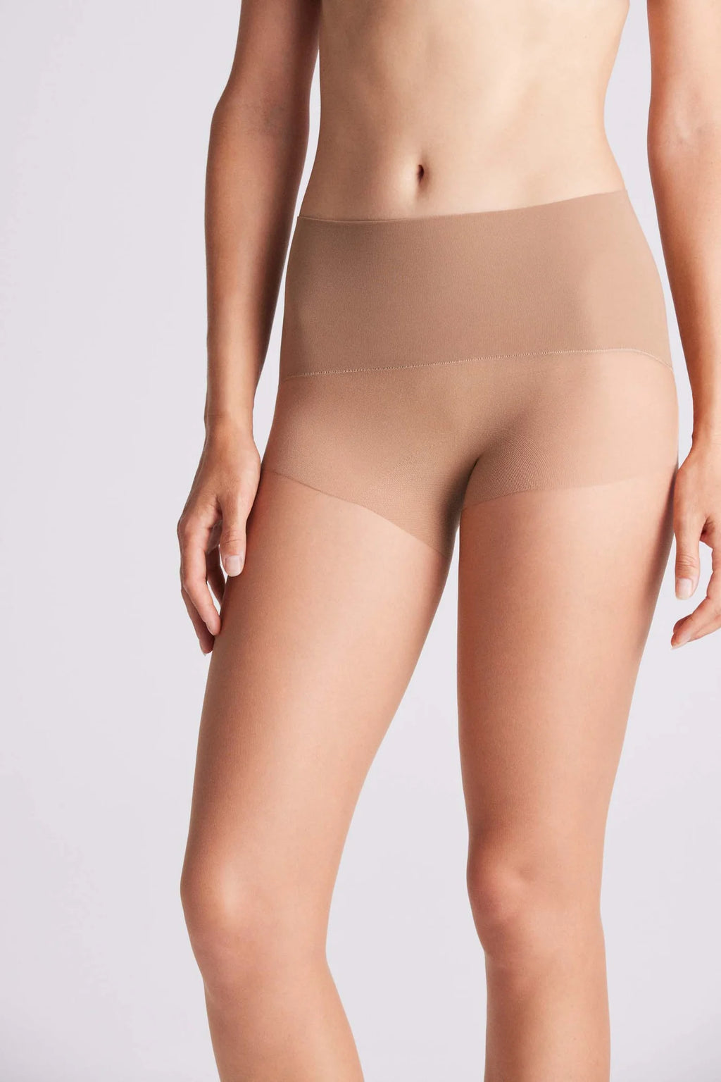 PANTY SIN COSTURAS 15 DENIER