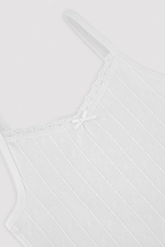 CONJUNTO CAMISETA ESPALDA ABIERTA Y BRAGA CALADA