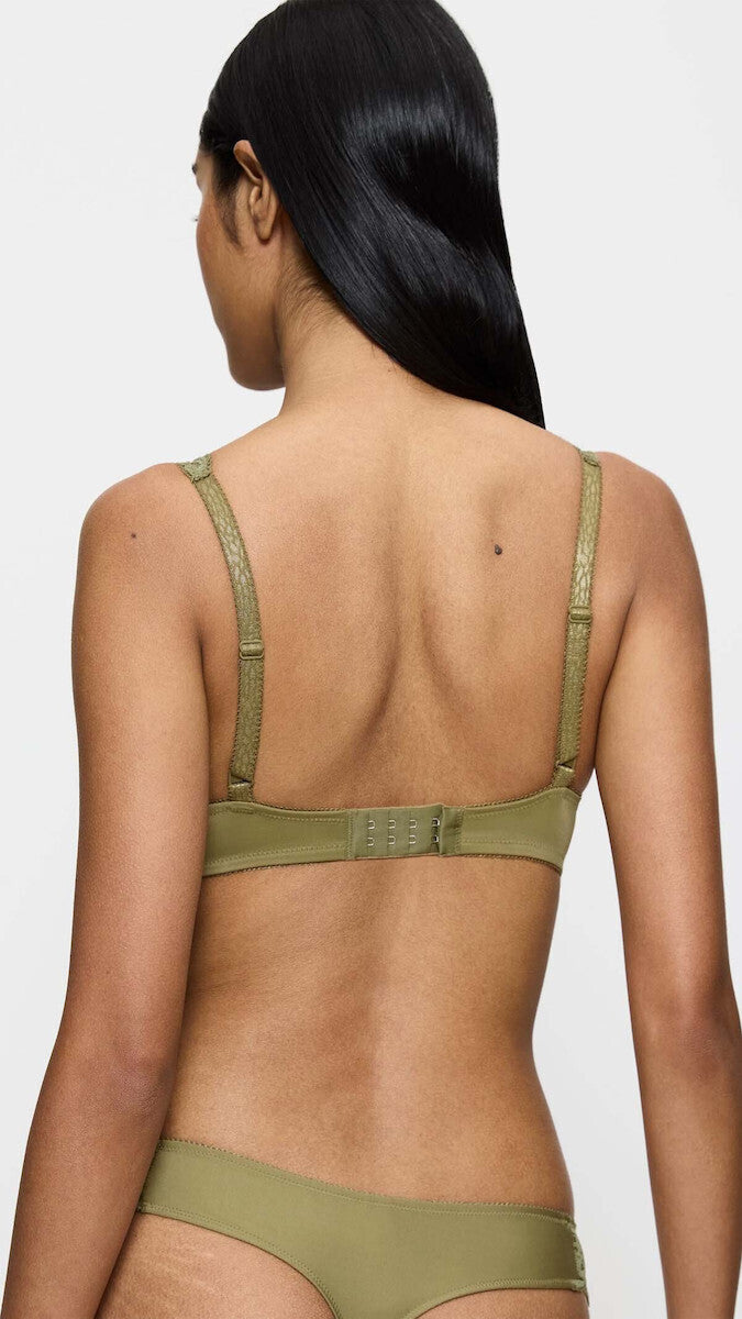 SUJETADOR CON AROS SIN RELLENO AMOURETTE 300