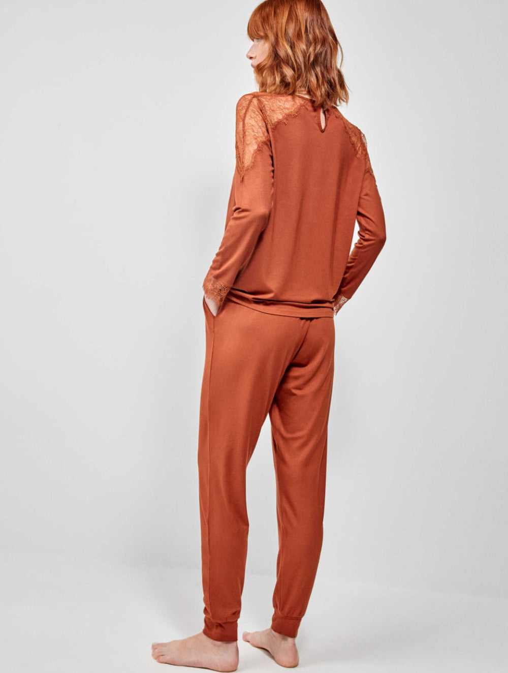 PIJAMA MANGA LARGA MUJER BASIC BROWN