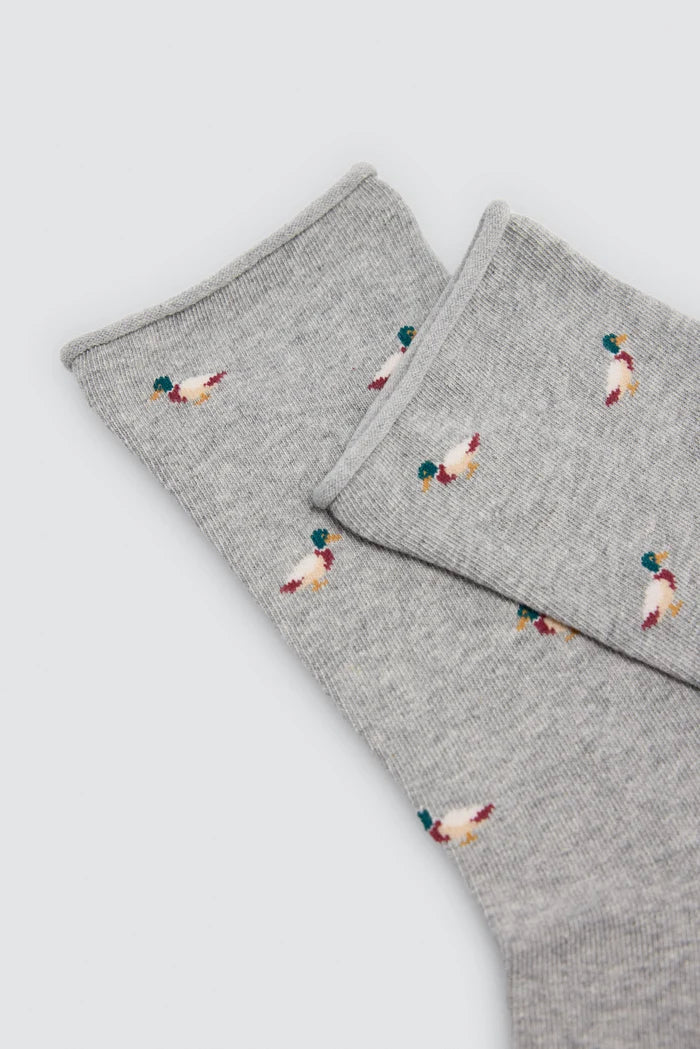 Calcetines hombre sin puño gris con patos