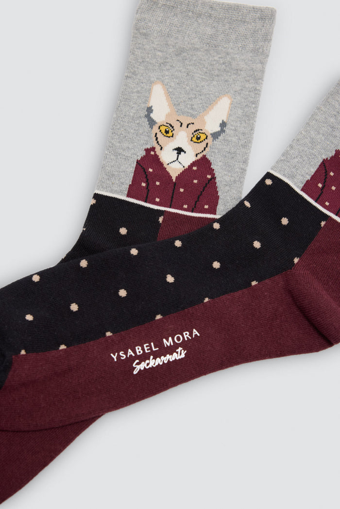 Calcetines hombre Ysabel Mora gato burdeos y gris