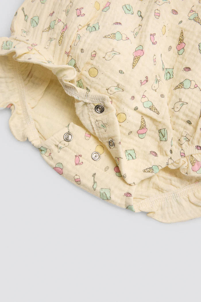 CONJUNTO RANITA DE BEBE CON TIRANTES Y GORRITO