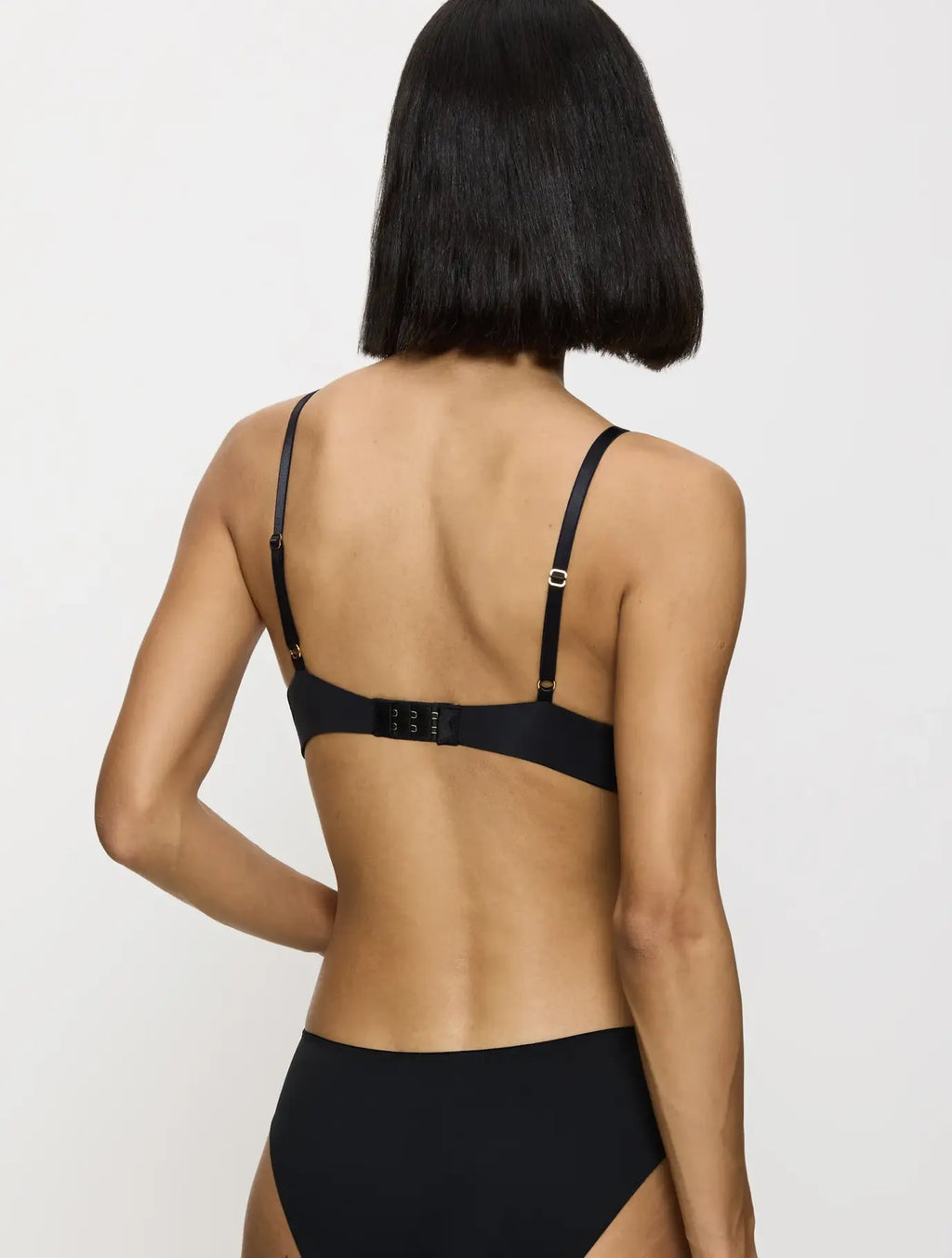 SUJETADOR CON AROS Y FOAM BODY MAKE-UP ESSENTIAL WP
