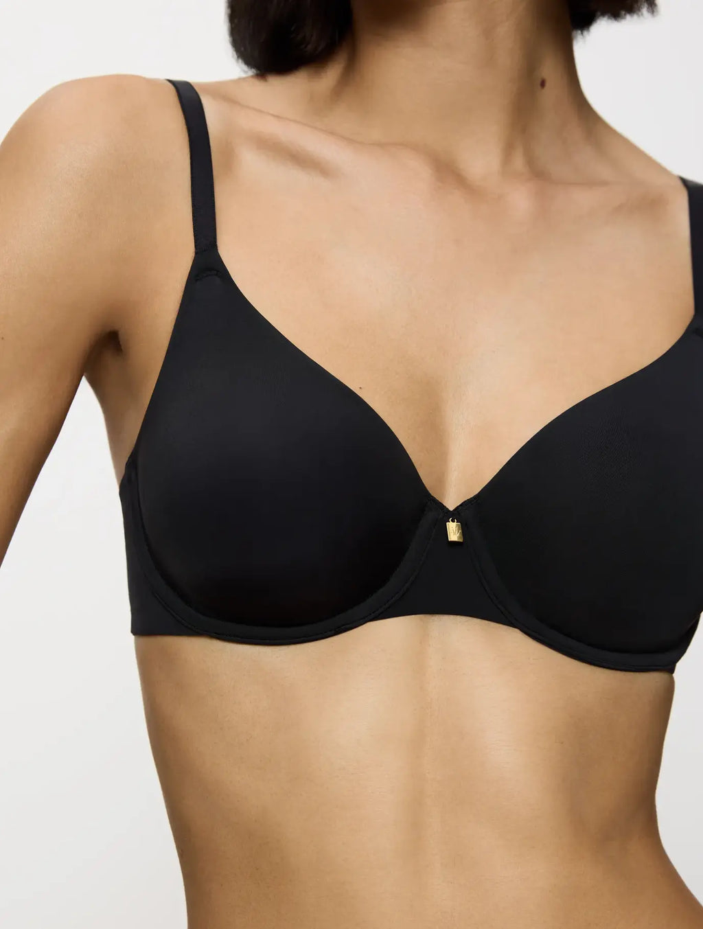 SUJETADOR CON AROS Y FOAM BODY MAKE-UP ESSENTIAL WP