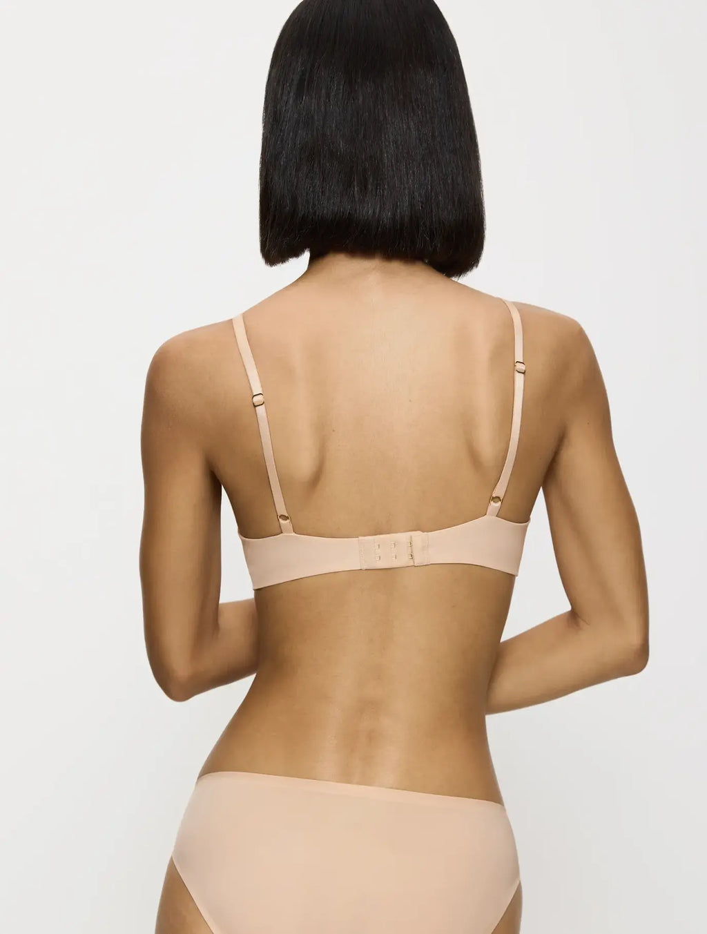 SUJETADOR CON AROS Y FOAM BODY MAKE-UP ESSENTIAL WP