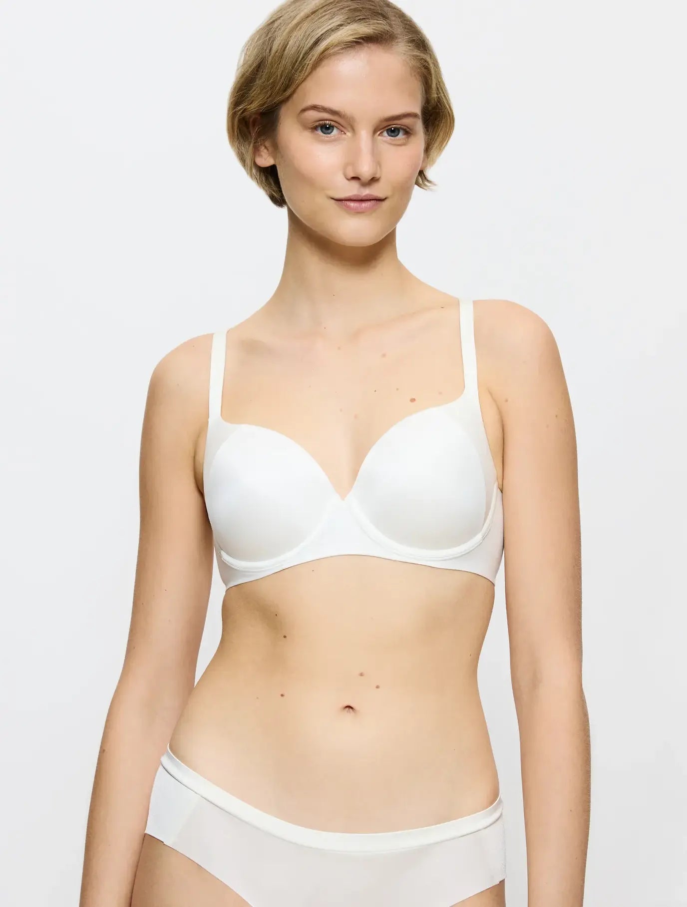 SUJETADOR CON AROS SIN FOAM BODY MAKE-UP SOFT TOUCH WP EX