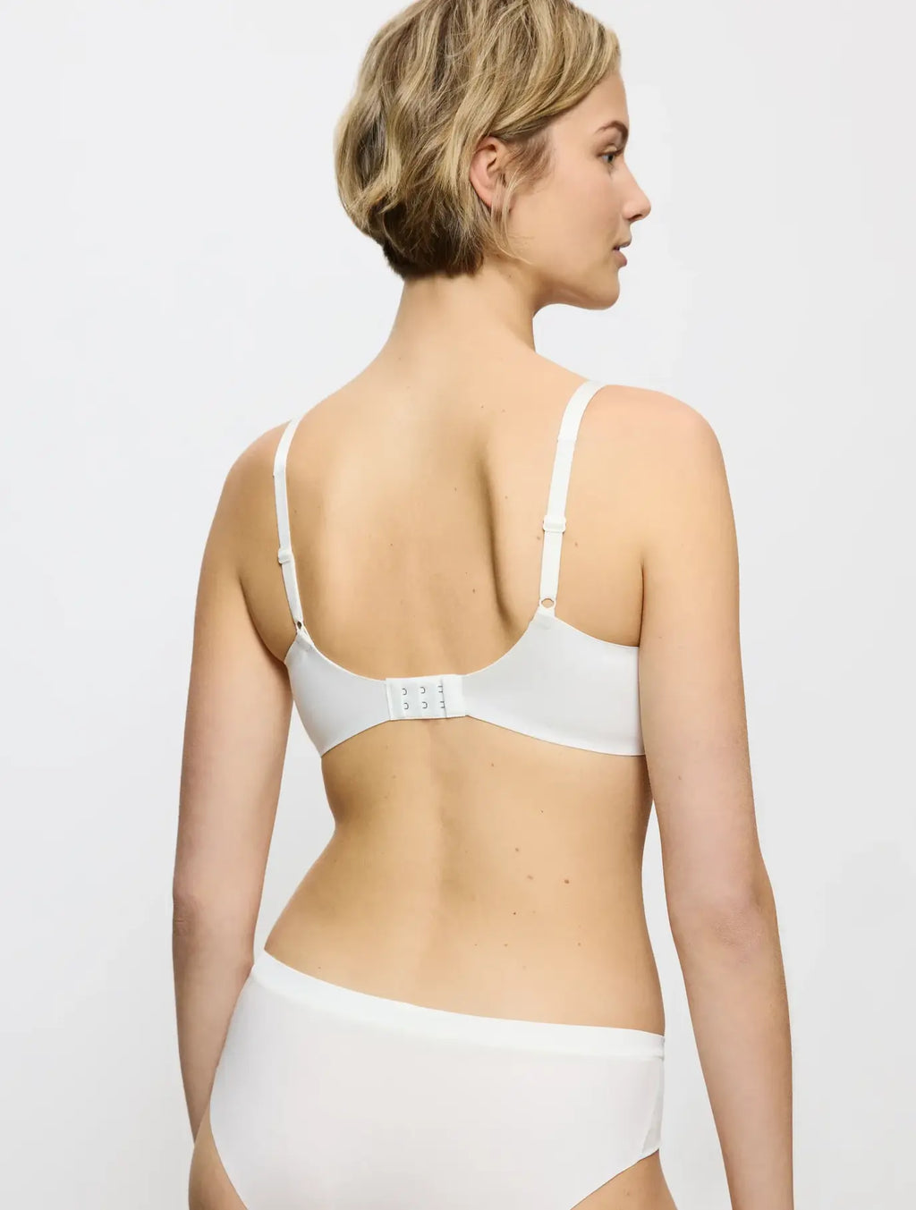 SUJETADOR CON AROS SIN FOAM BODY MAKE-UP SOFT TOUCH WP EX