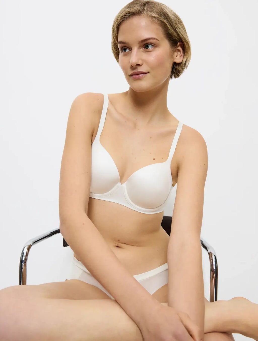 SUJETADOR CON AROS SIN FOAM BODY MAKE-UP SOFT TOUCH WP EX