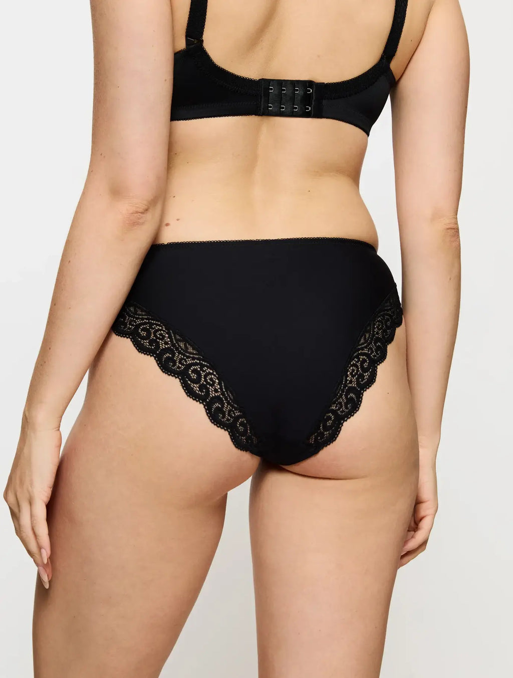 BRAGA TEJIDO MICROFIBRA AMOURETTE TAI