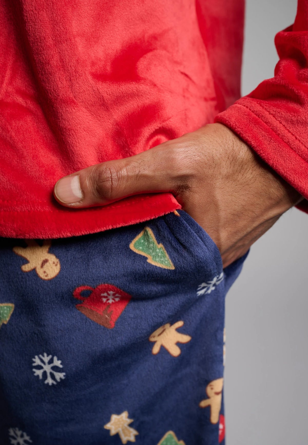 Pijama de hombre rojo “¿Qué cookie eres hoy?” con pantalón estampado