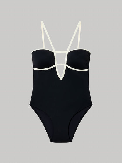 BAÑADOR NEGRO TIRANTE FINO ESCOTE EN V