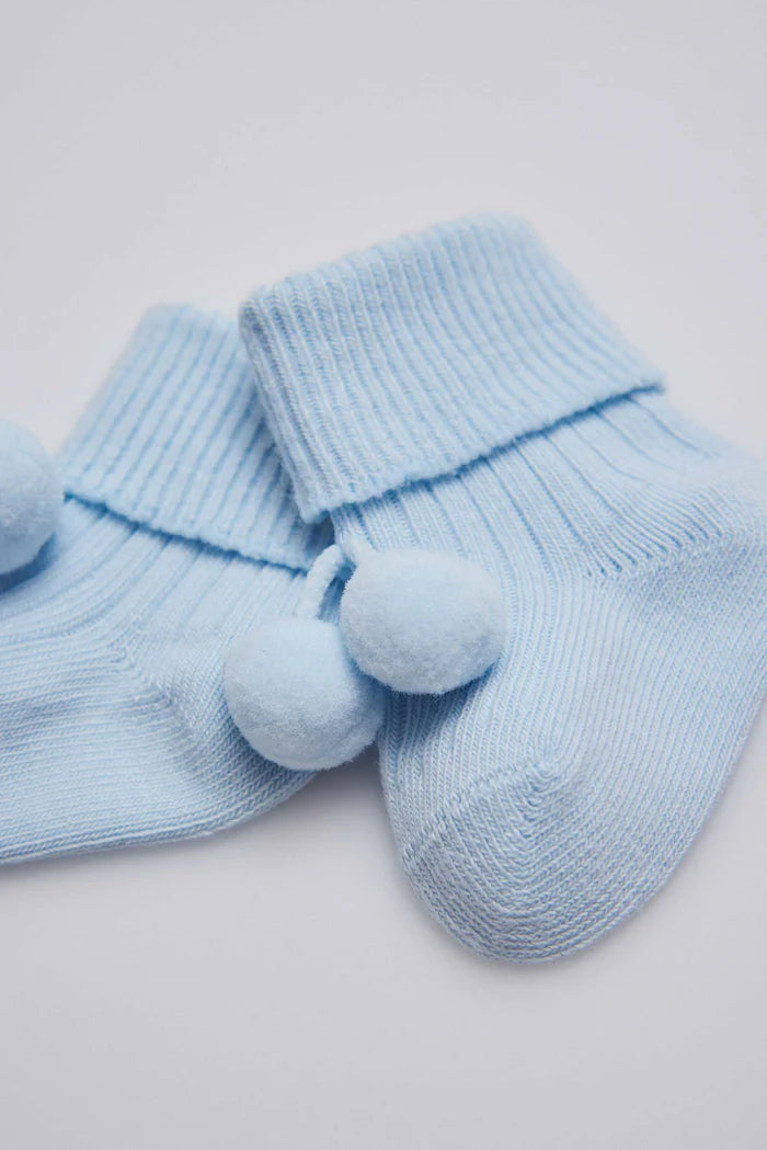 CALCETINES DE RECIEN NACIDO CON BORLONES