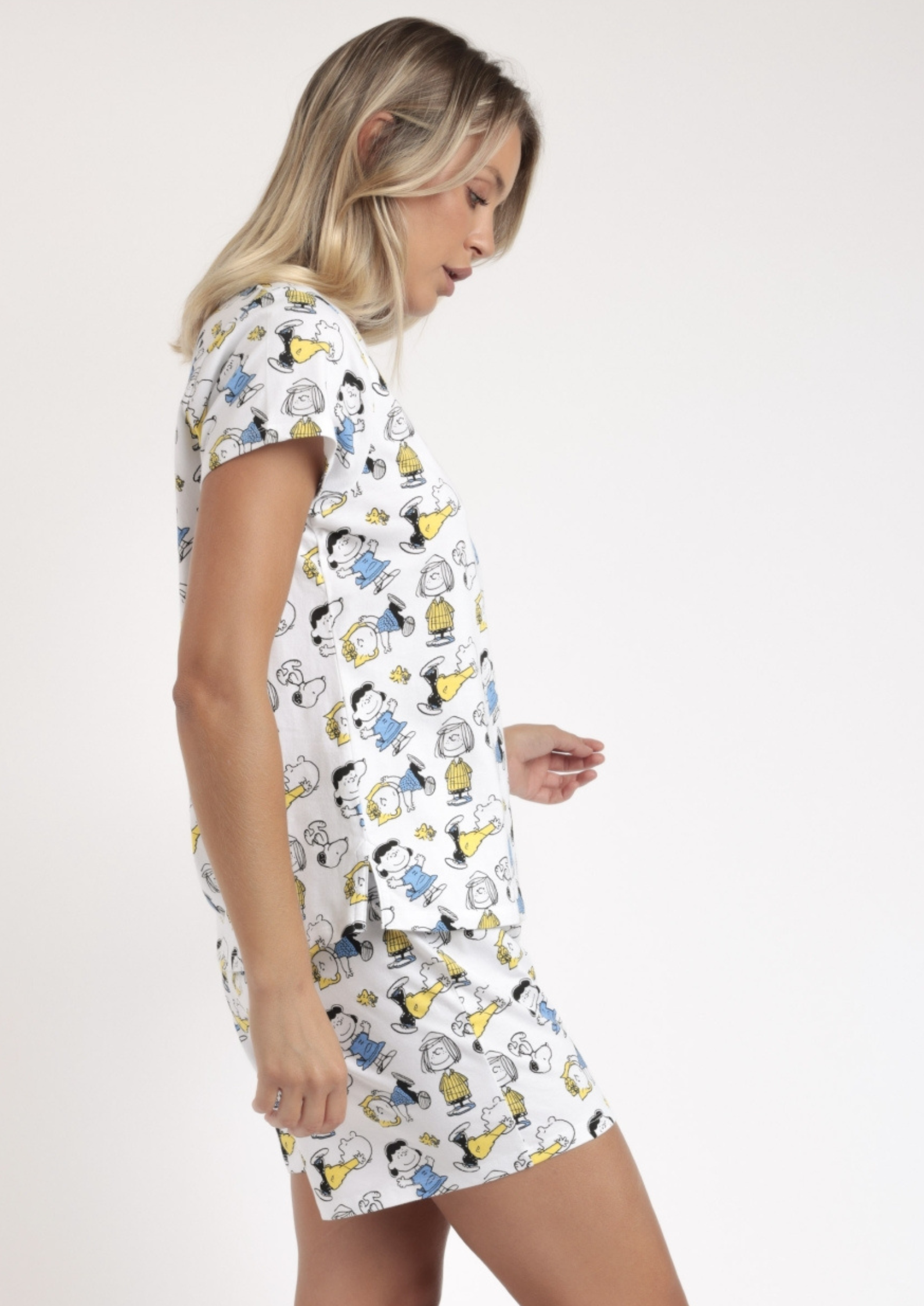 PIJAMA MANGA CORTA SNOOPY PARTY & FRIENDS