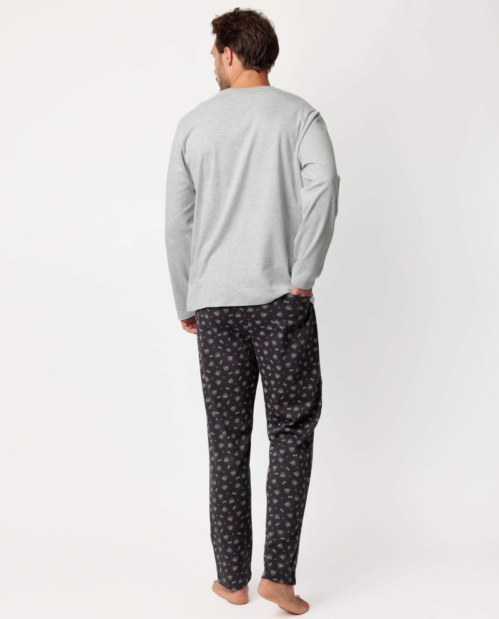 PIJAMA MANGA LARGA HOMBRE THE FORCE IS STRONG