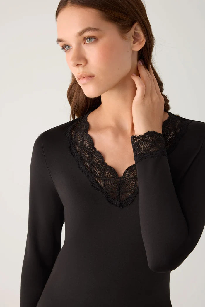Camiseta Térmica Mujer Manga Larga con Encaje Floral y Cuello Pico
