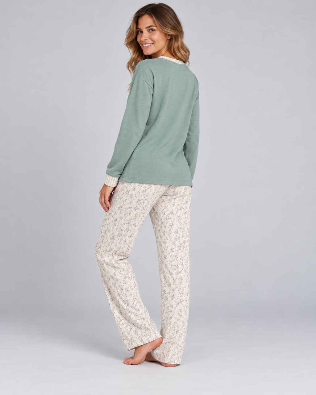Pijama de mujer 100% algodón con perros