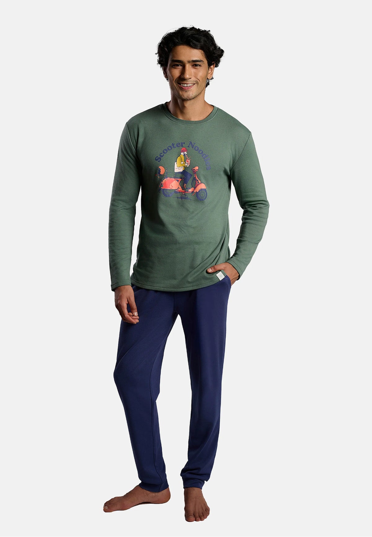 Pijama largo de hombre verde y azul con estampado Scooter Noodles