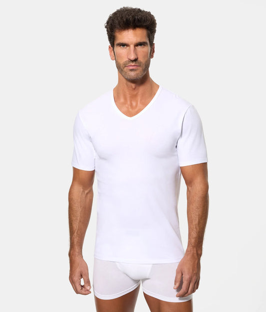 CAMISETA DE MANGA CORTA CUELLO PICO CON TECNOLOGÍA TERMORREGULADORA REGUL’ACTIV