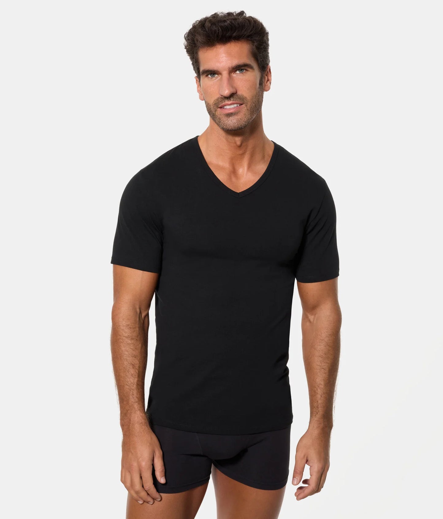 CAMISETA DE MANGA CORTA CUELLO PICO CON TECNOLOGÍA TERMORREGULADORA REGUL’ACTIV