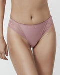 BRAGA BIKINI CLÁSICA CON ENCAJE MALITZIA