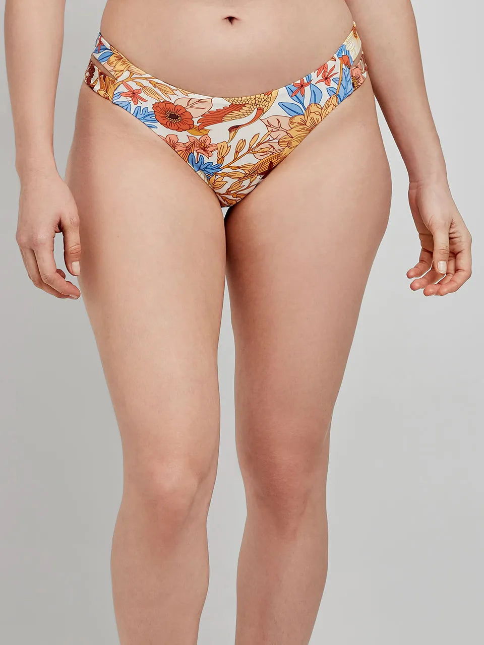 BIKINI CAPACIDAD ESTAMPADO RETRO FLORAL