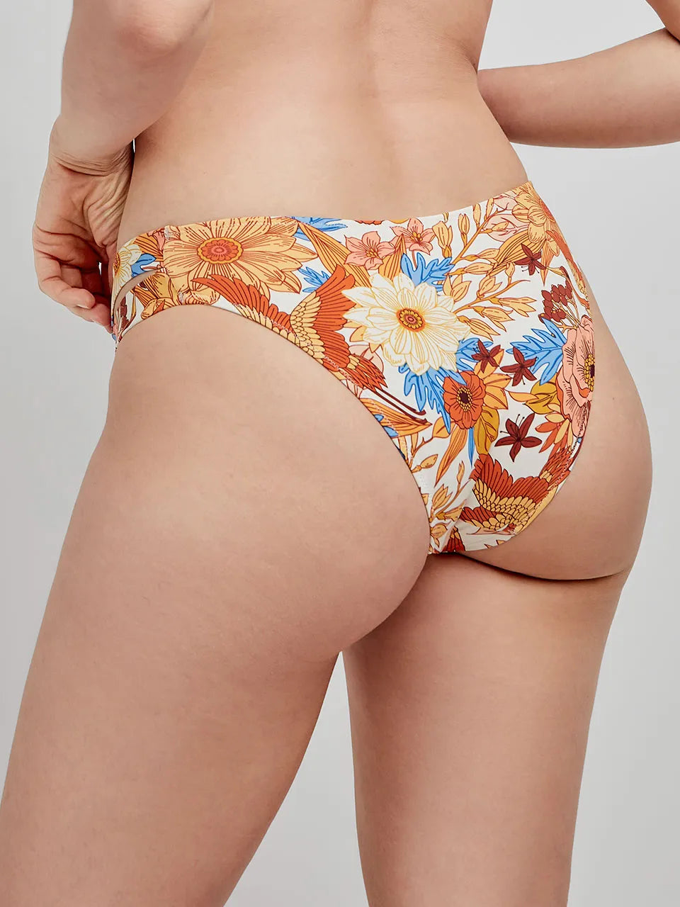 BIKINI CAPACIDAD ESTAMPADO RETRO FLORAL