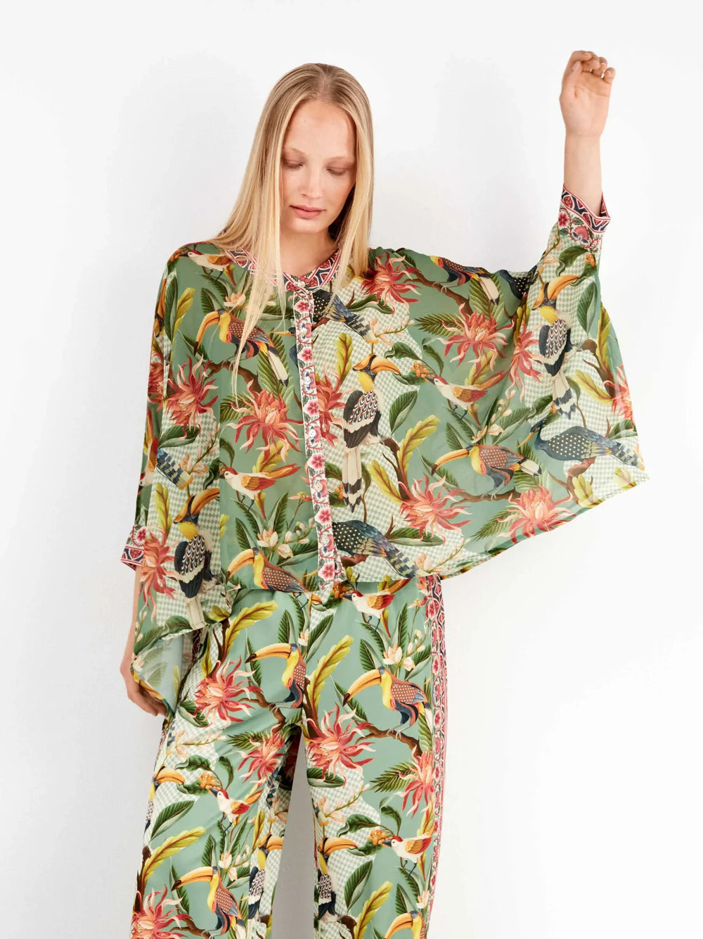 PIJAMA ABIERTO MANGA LARGA MUJER TROPICAL PALAZZO