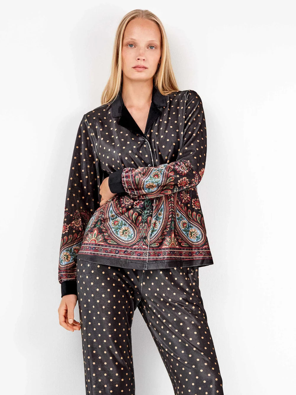 PIJAMA ABIERTO TERCIOPELO MANGA LARGA MUJER EASTERN PRINT