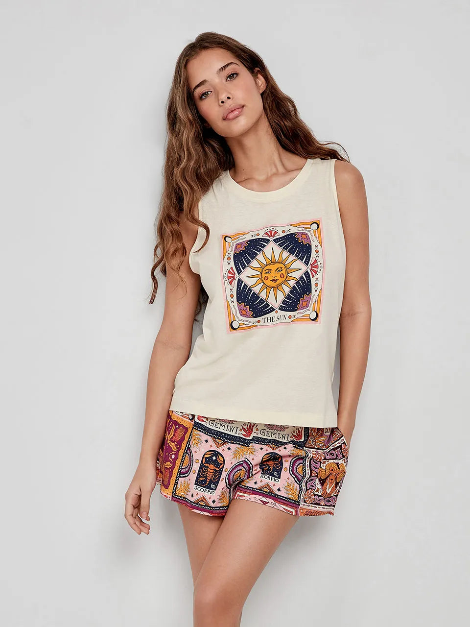PIJAMA TRANTES ESTAMPADO ZODIACO