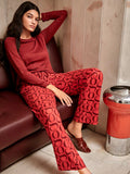 Pijama largo mujer con camiseta monocolor y pantalón monogram