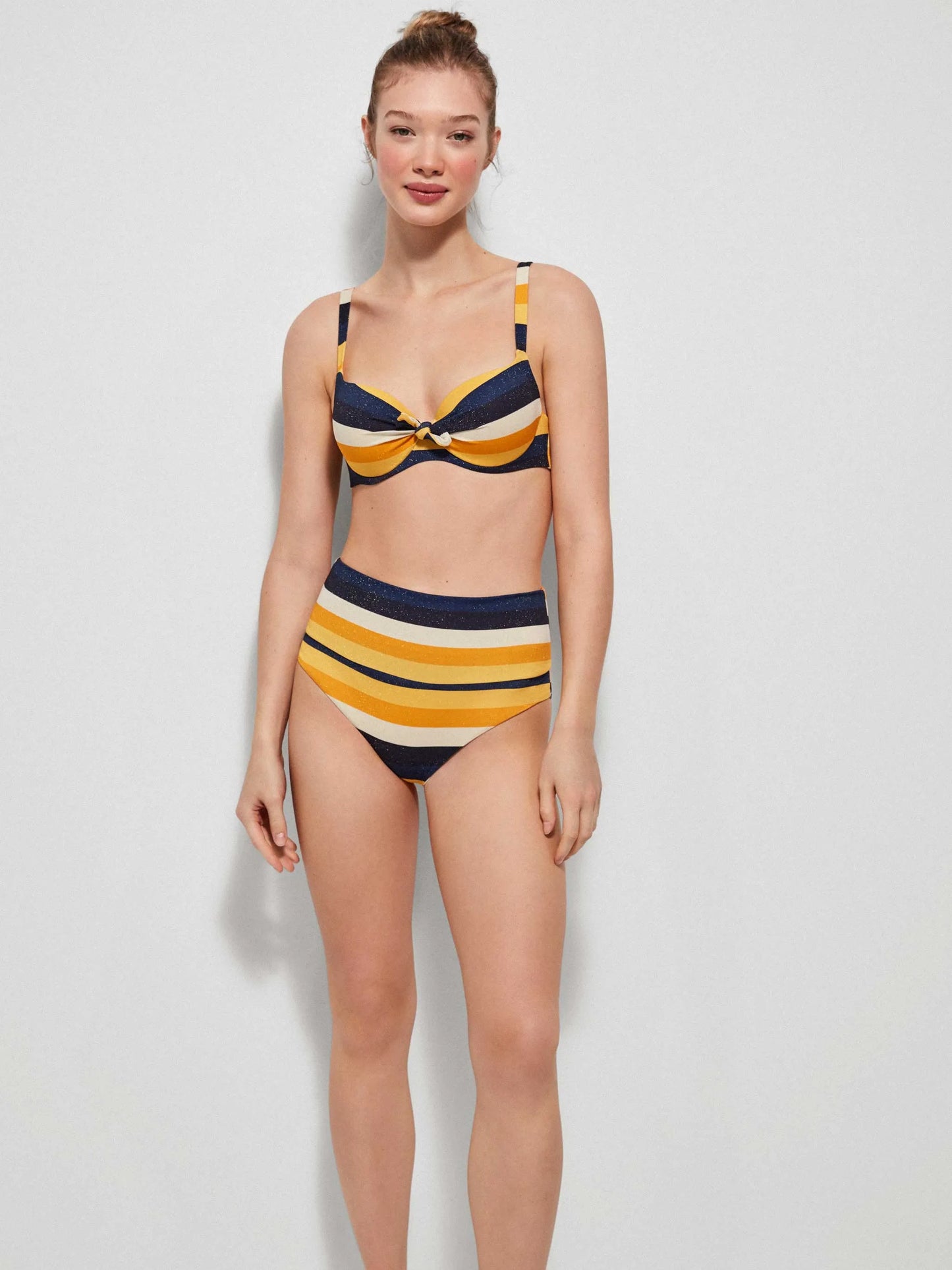 BIKINI CAPACIDAD ESPALDILLA REGULABLE BRAGUITA MULTIPOSICION