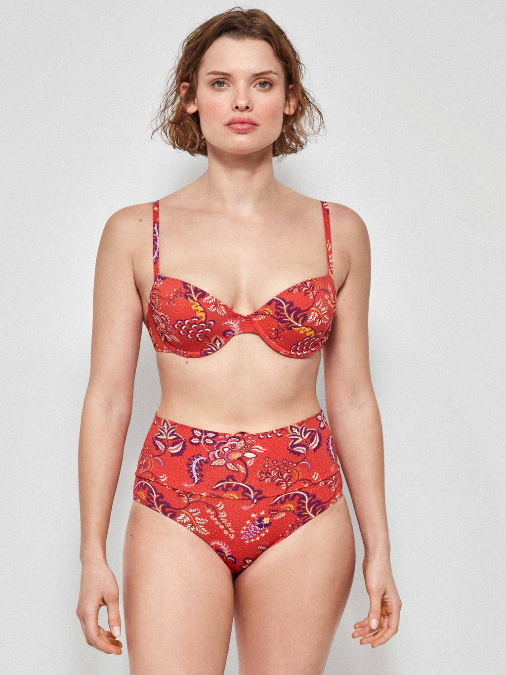 BIKINI CON ARO Y FOAM BRAGUITA MULTIPOSICION